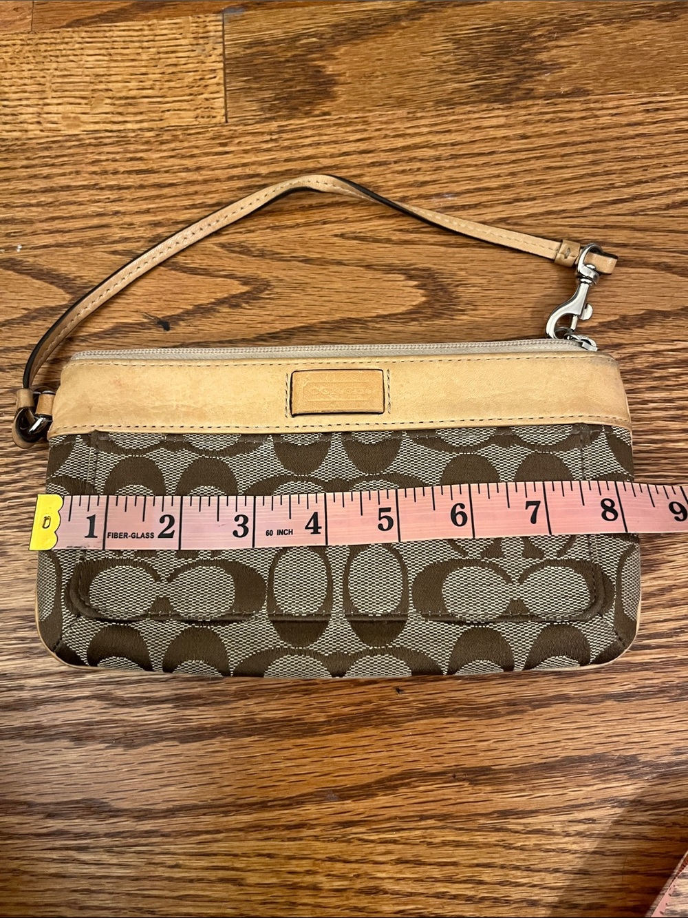 Vintage Y2K Coach signature fabric pleated wristlet with leather trim - Picture 9 of 9